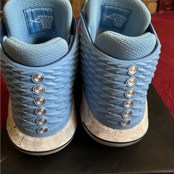 Jordan 32 UNC size 10.0 - Picture 5 of 12
